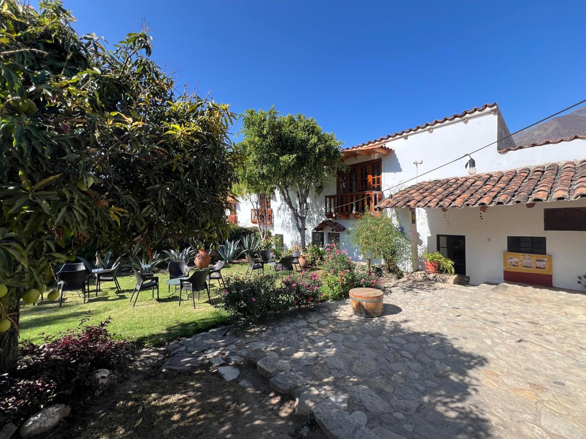 Casona Lara Lodge & Distillery Caraz Exterior foto